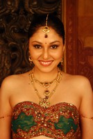 Pooja Chopra Hot Stills